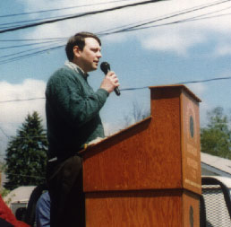 speech.jpg (17665 bytes)